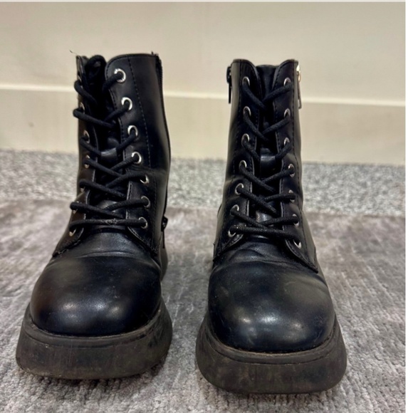 Steve Madden Kids Figaro Combat Boots-Black-Lace-Up-Chunky Sole, Size 3Y - Picture 2 of 6